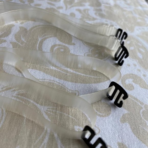 Victoria's Secret Adjustable Replacement Bra - Picture 2 of 4